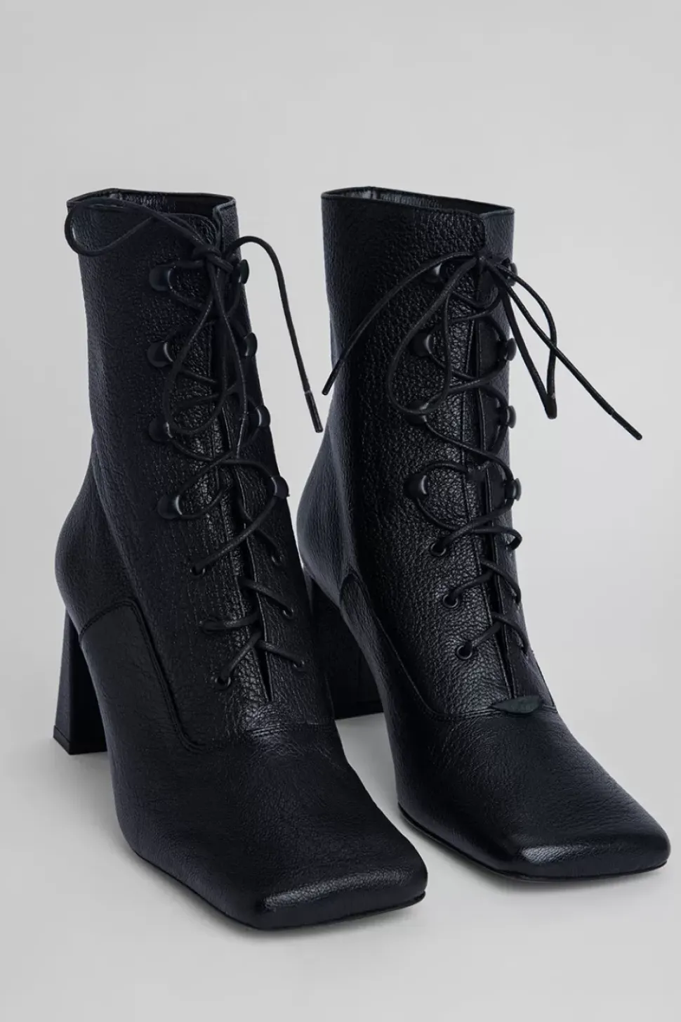 Claude Black Grained Leather