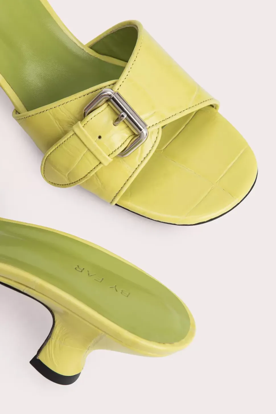 Elton Apple Maxi Croco Embossed Leather