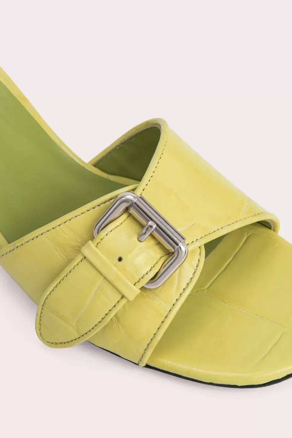 Elton Apple Maxi Croco Embossed Leather
