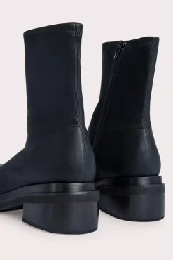Kah Black Stretch Leather