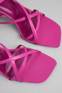 Kersti Hot Pink Grained Leather