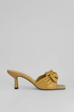 Lana Ochre Gloss Leather