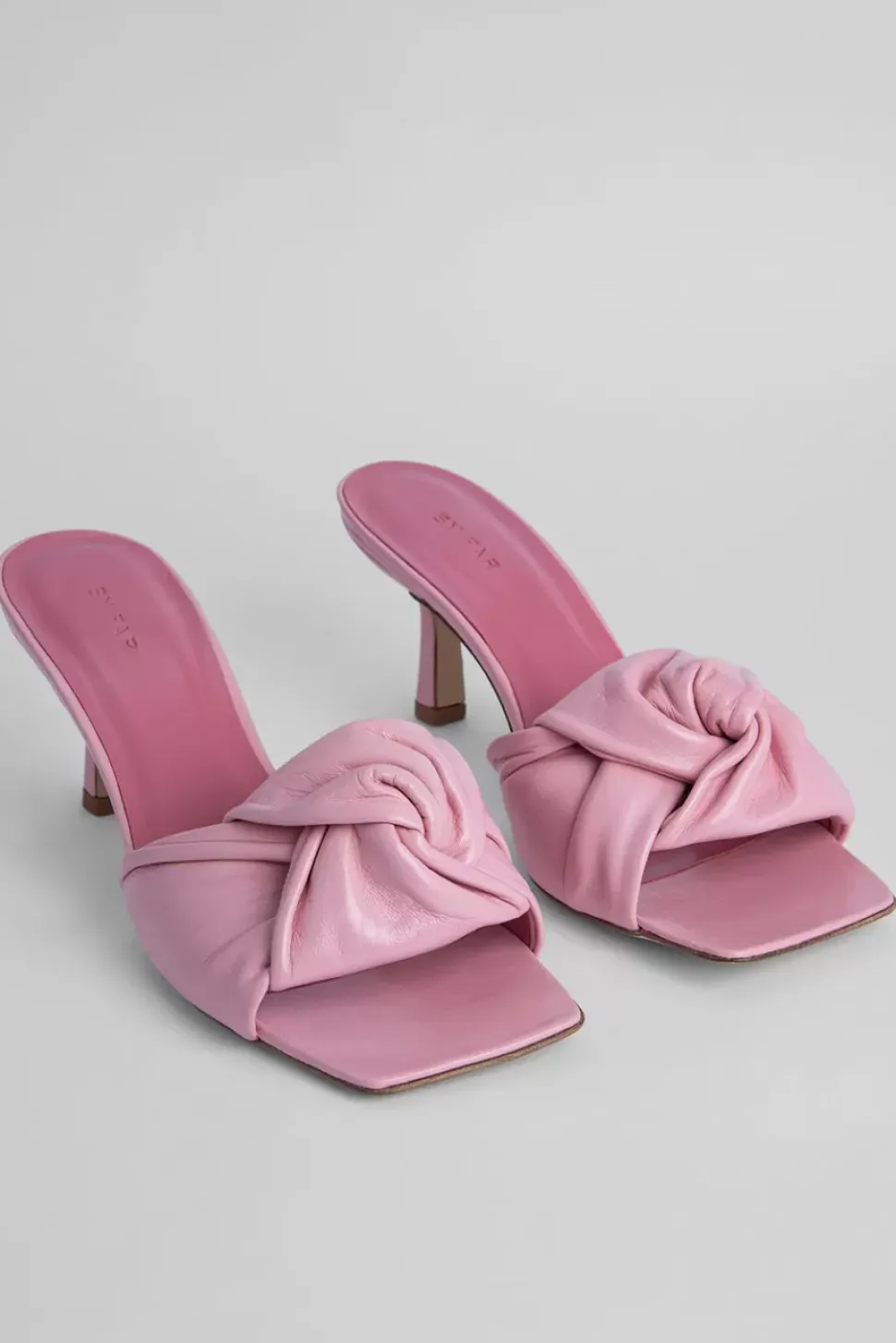 Lana Peony Gloss Leather