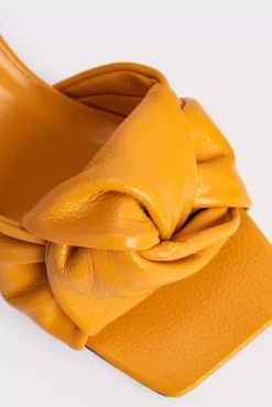 Lana Sunflower Gloss Grained Leather