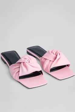 Lima Peony Grained Leather