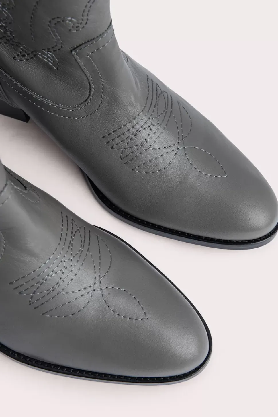Lucky Cement Nappa Leather