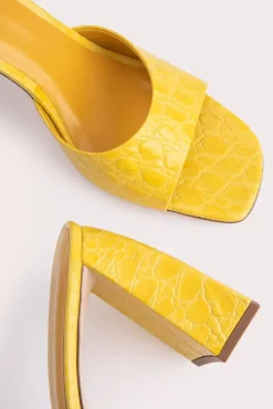 Michele Duckling Circular Croco Embossed Leather