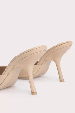 Mora Sand Grained Leather