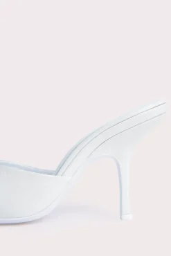 Mora White Gloss Grained Leather