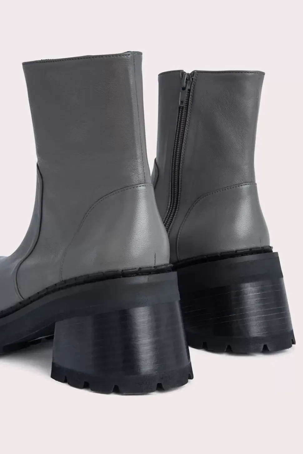 Norris Cement Nappa Leather