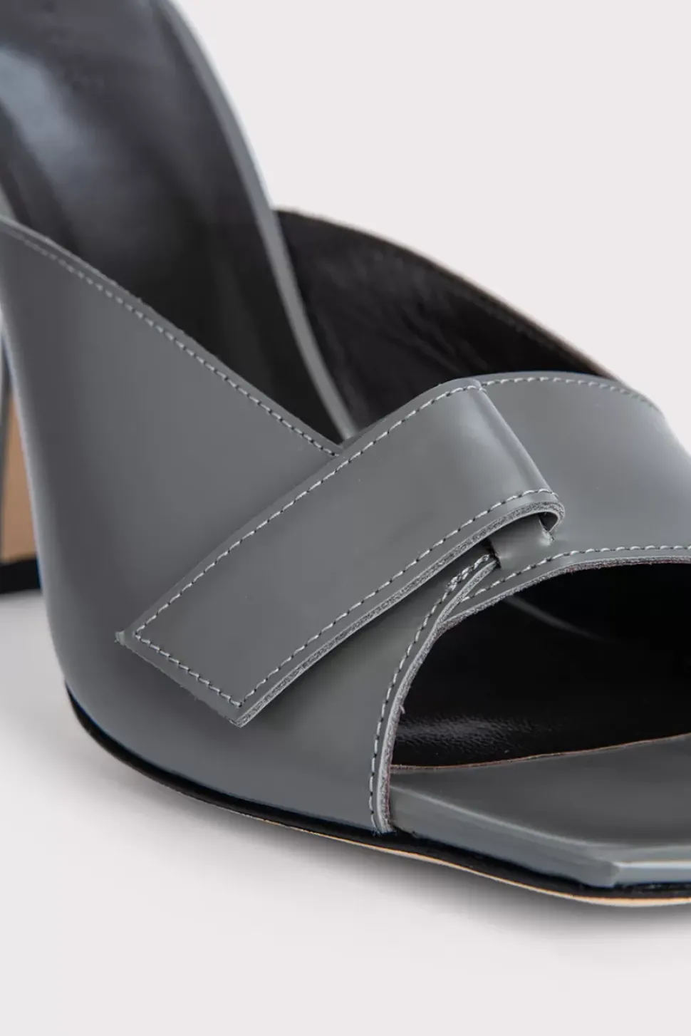 Olivia Cement Semi Patent Leather