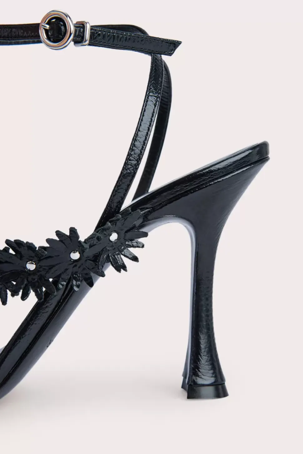 Poppy Black Gloss Grained Leather