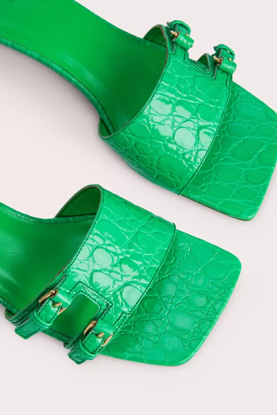 Roni Super Green Circular Croco Embossed Leather