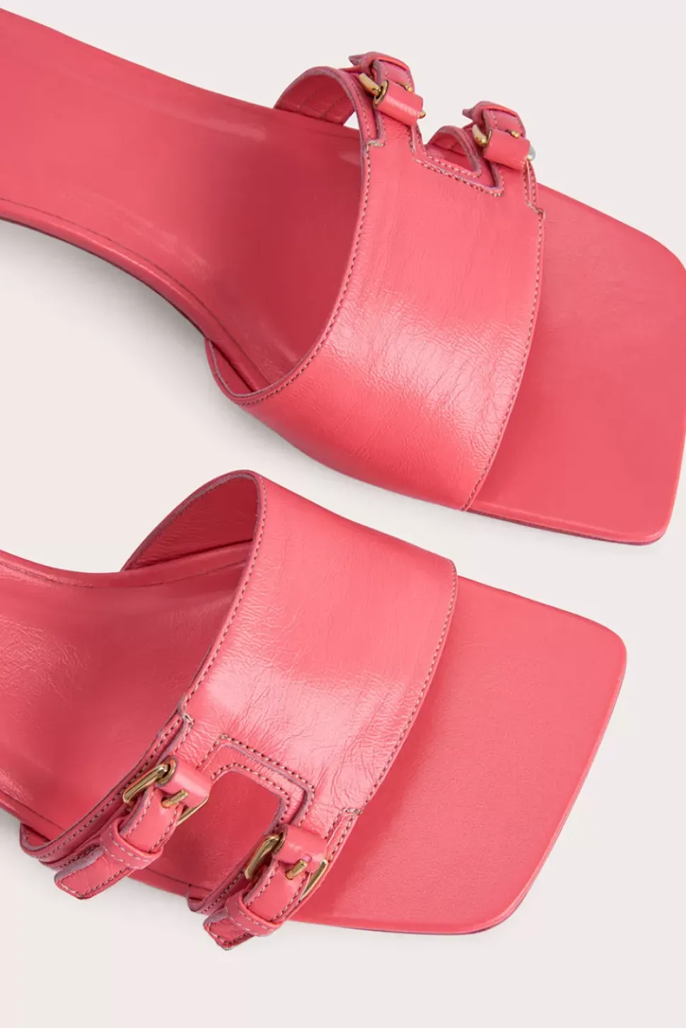Roni Venus Gloss Leather