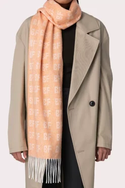 Signature Scarf Vitamin Wool