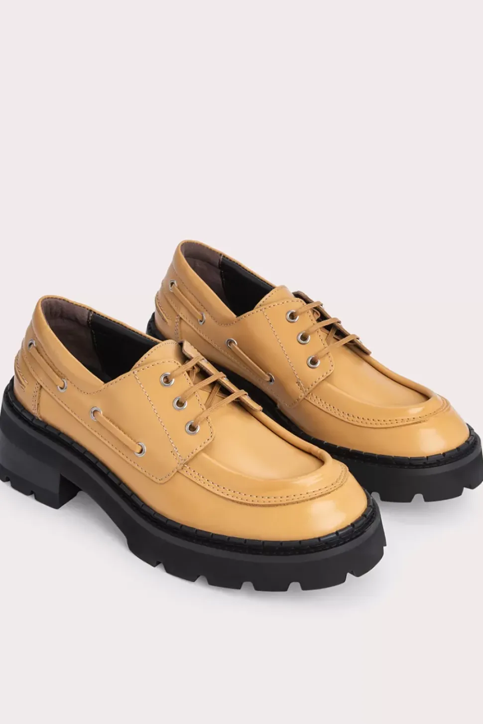 Stanley Biscuit Semi Patent Leather
