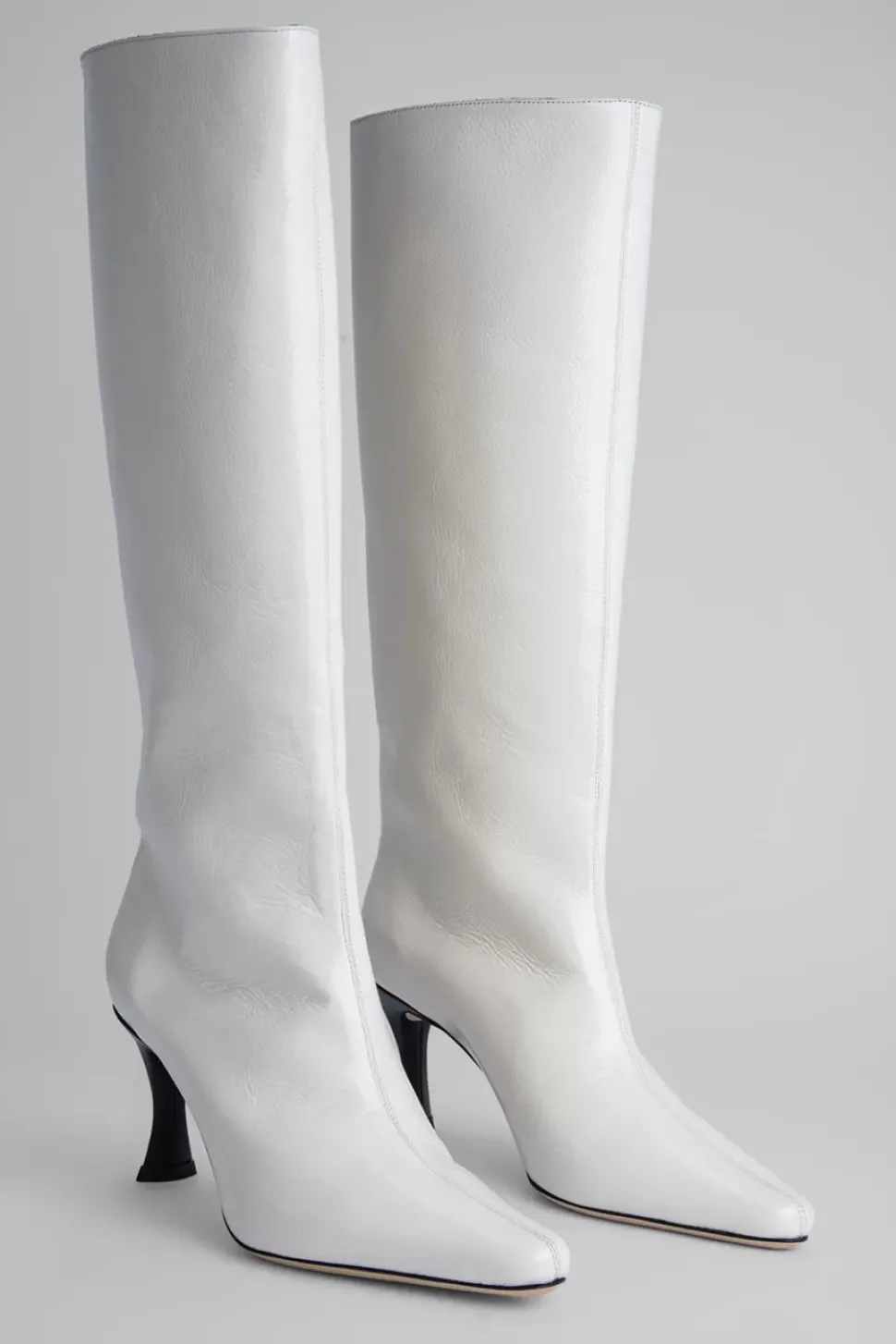 Stevie 42 White Gloss Grained Leather