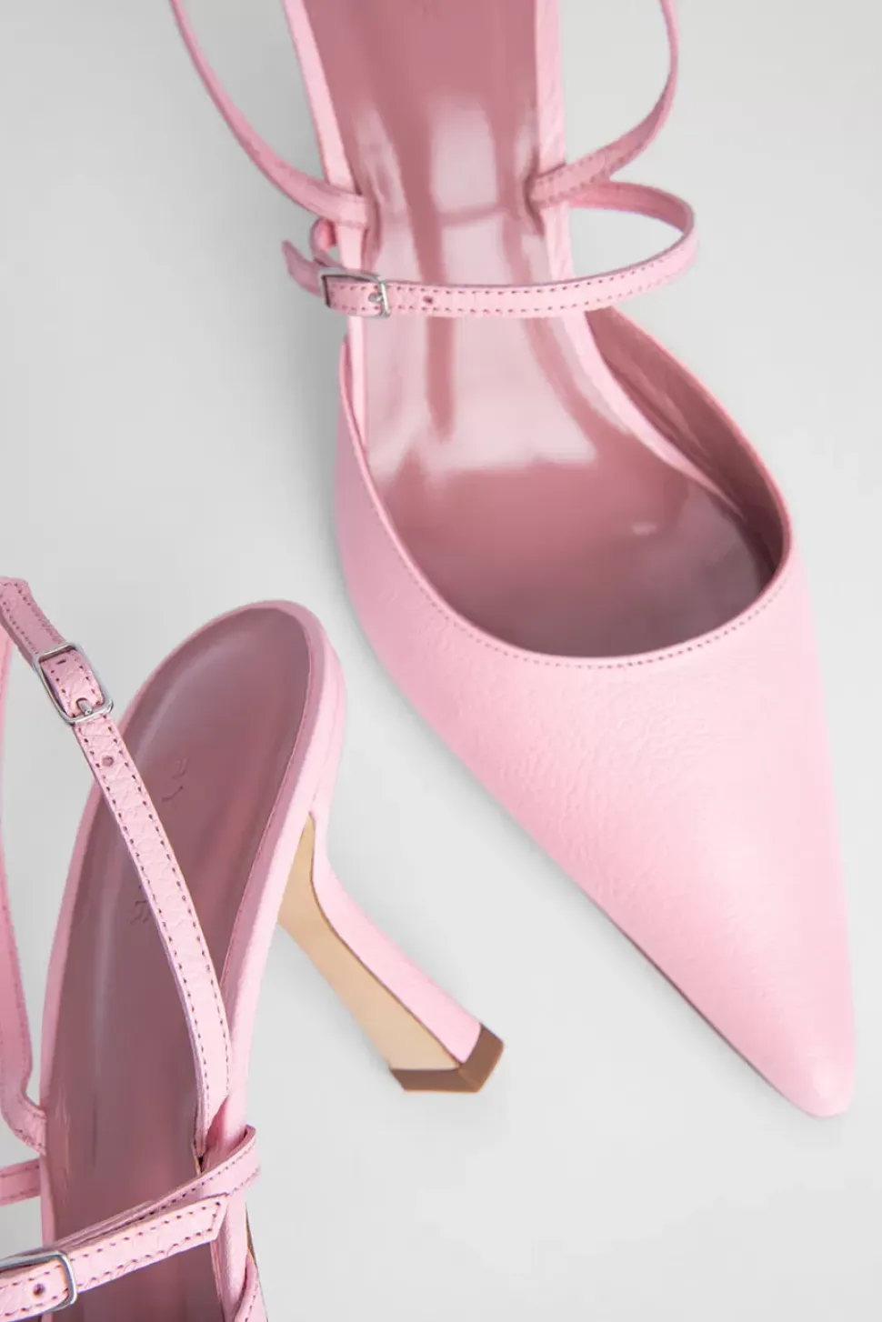 Tiffany Peony Grained Leather